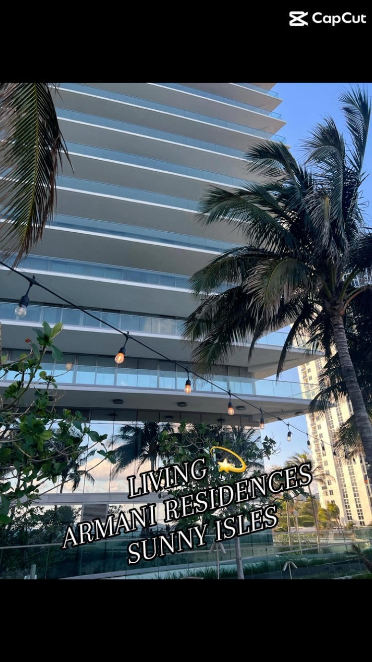 Discover your sanctuary Icon BeachHollywood Residences, where luxury meets waterfront...