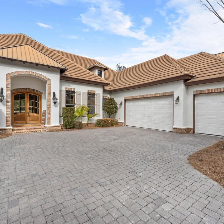 CHECK THIS OUT! 114 Indian Bayou Drive || Destin, FL...