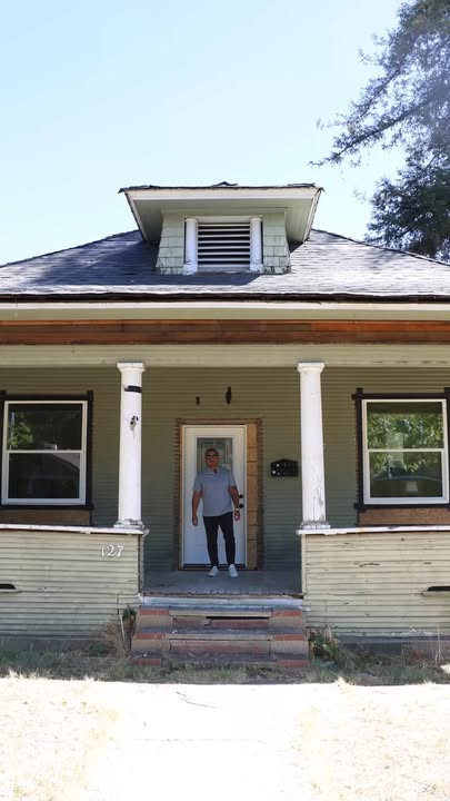 𝐉𝐔𝐒𝐓 𝐒𝐎𝐋𝐃!🏡 1500 Marguerite | 3 Bed | 2 Bath...