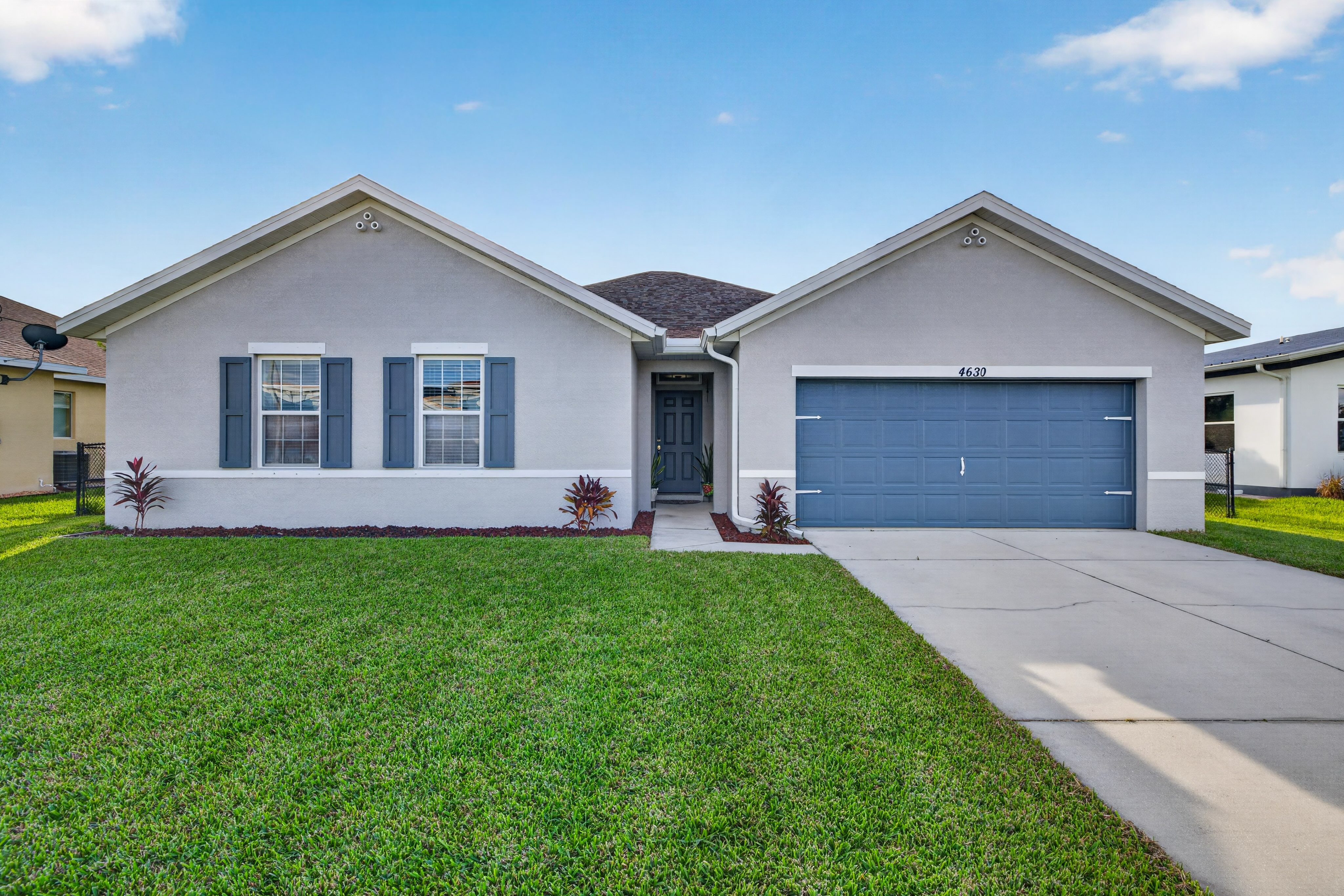 #JustListed | SW Cape Coral 🌴 Light, bright, coastal, and...