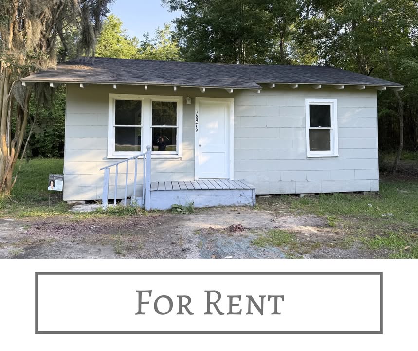✨✨✨ 4 RENTALS AVAILABLE ✨✨✨ 3 Bedroom/1 Bath Apartment -...
