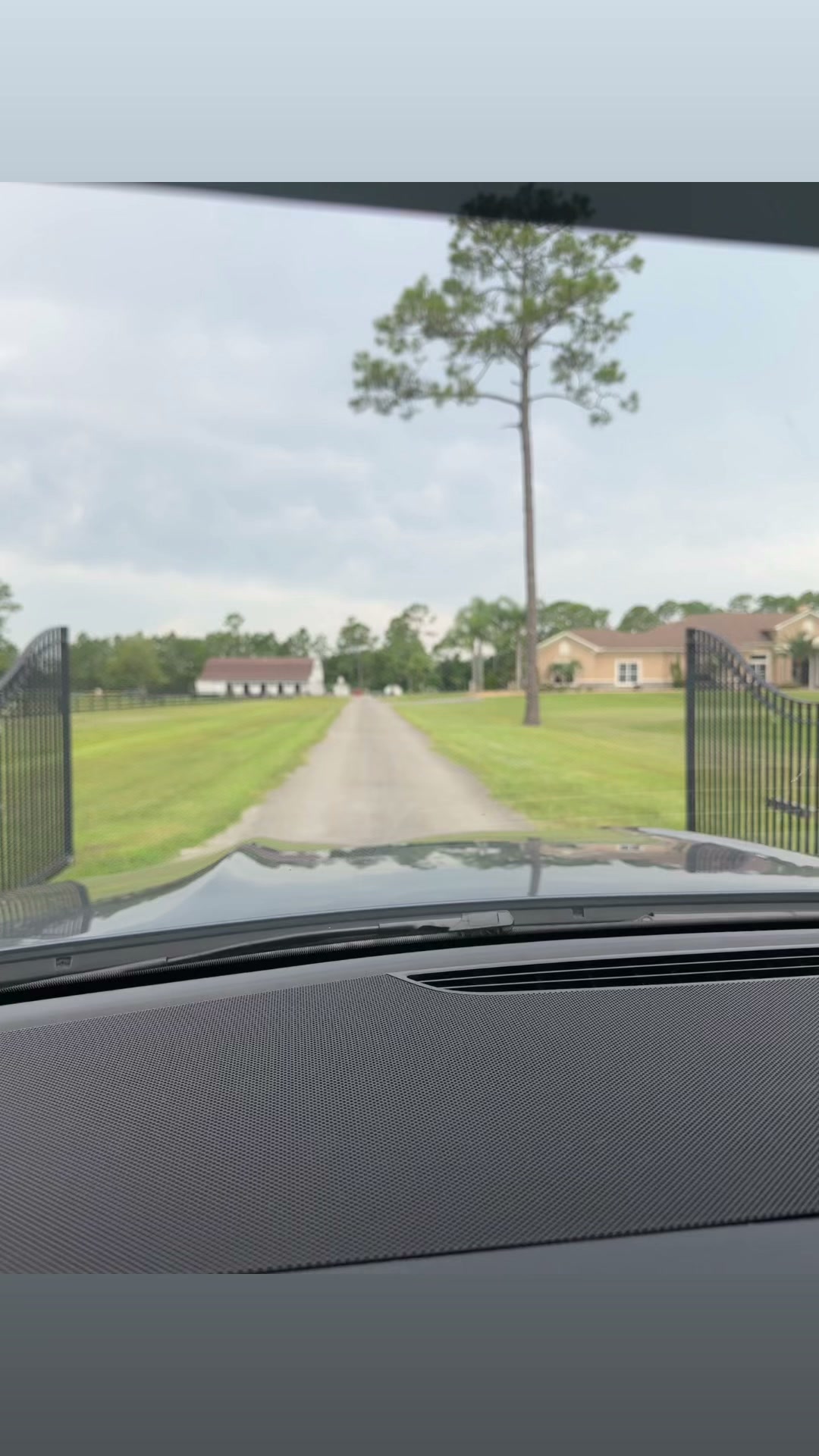 Welcome to your dream oasis Imagine pullin’ up to 10...