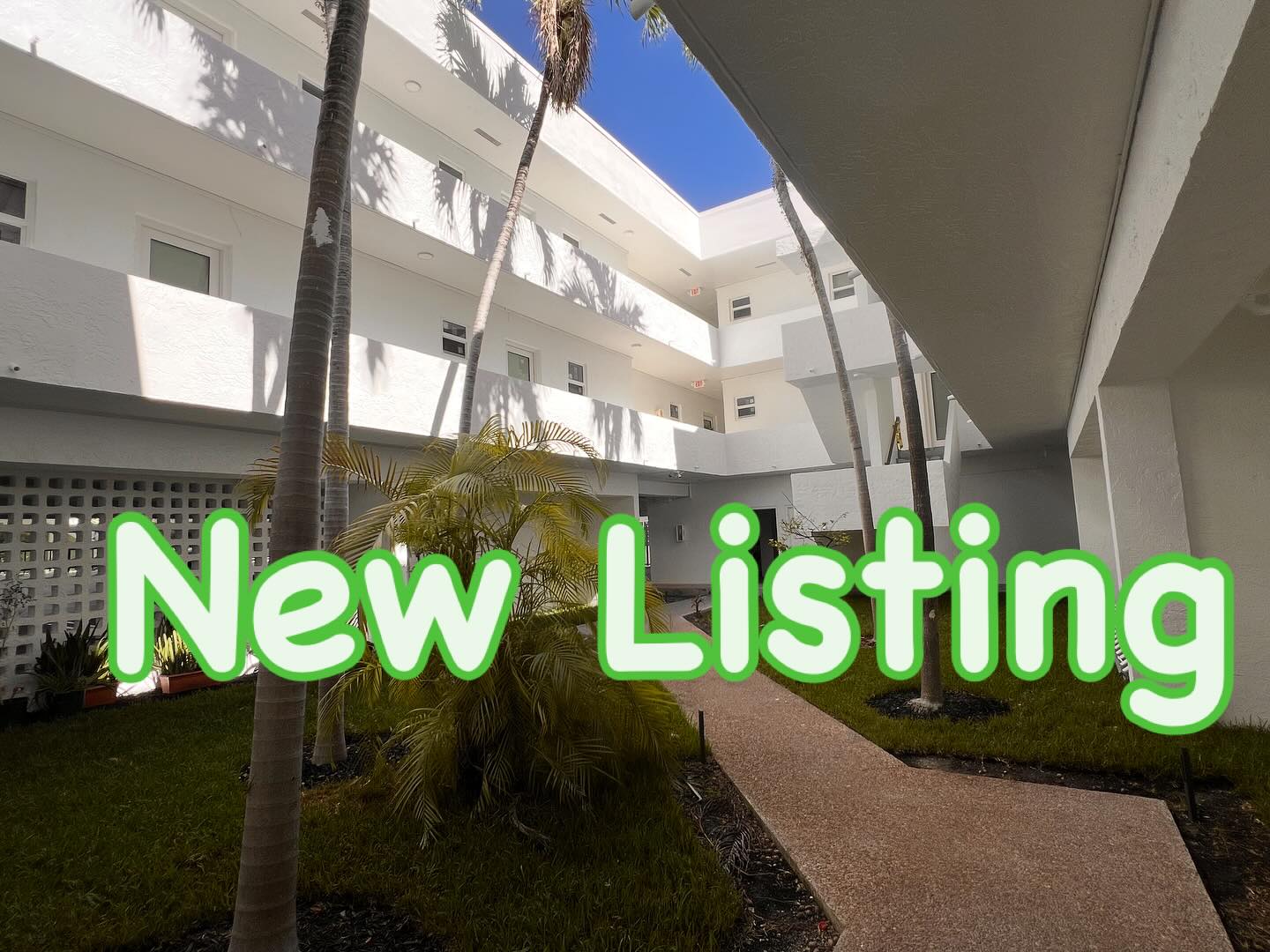 1033 Lenox Ave. 1 block from Flamingo Park, and Whole Foods. 1 bed , 1.5 bathroom corner unit. Gated Parking. Walk in closet, new impact windows and doors. #miami #miamibeachgolfclub #realestatenews #homesearchsouthflorida @thenathanquick1 @livingwealthyflorida