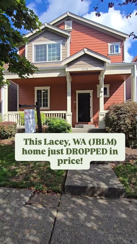 🏡 A new price in one of Lacey’s most desirable neighborhoods 👀 This 3-bedroom home in Edgewater offers just under 1,800 sq ft, an open-concept main level, gas fireplace, upstairs laundry, and HOA-maintained landscaping. But the neighborhood is a big part of the appeal—parks, sports courts, walking trails that lead toward the Puget Sound. 🌲 And it just had a price drop! Want the price, full details, or to see it in person? 👇 Comment EDGEWATER and I’ll send you the details to schedule a private tour! 📲 Ashleigh Camberg | REALTOR® PCS Home Group 📞 360-513-9034 📧 acamberg@pcshomegroup.com Listed by Heather Karl | Keller Williams Eastside #LaceyWA #EdgewaterLacey #LaceyRealEstate #ThurstonCountyRealEstate #JBLMRealEstate WashingtonRealEstate