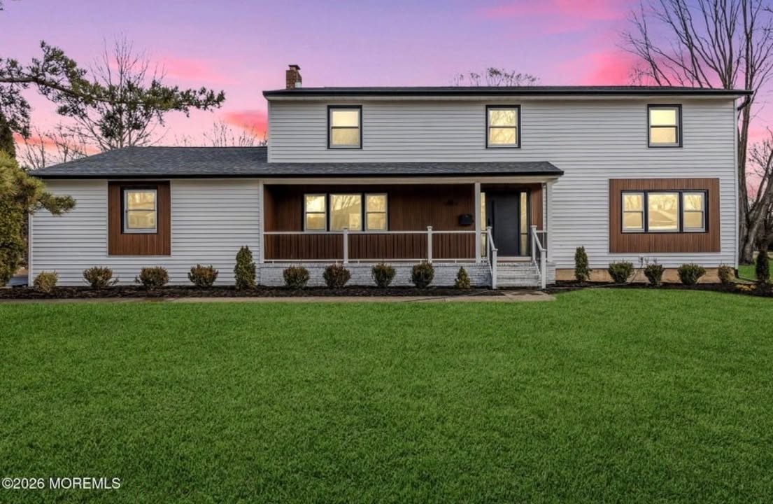 Newest listing live today in Freehold Townships Sleepy Hollow development this is an absolutely stunning 4 bed 2.5 bath colonial. Fully gut renovated from top to bottom this beauty features around 2600 sq fr nain levels plus a finished basement and a gorgeous just under half acre flat lot in a premium location. No expense spared on the design and finishes all you needa do is move in and unpack. Priced at $899,999 this will be a frenzy so make sure to come and take a look today!