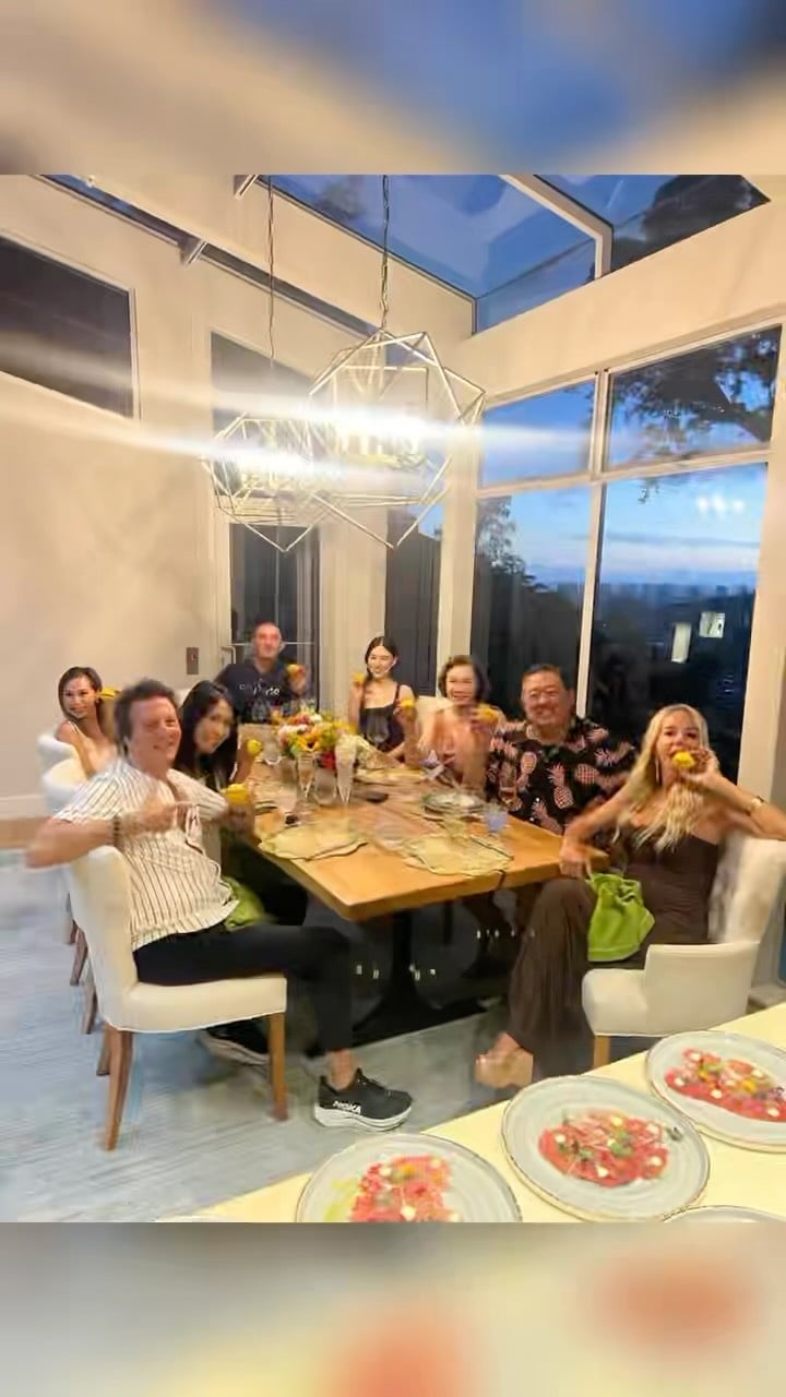 Instagram Post Thumbnail