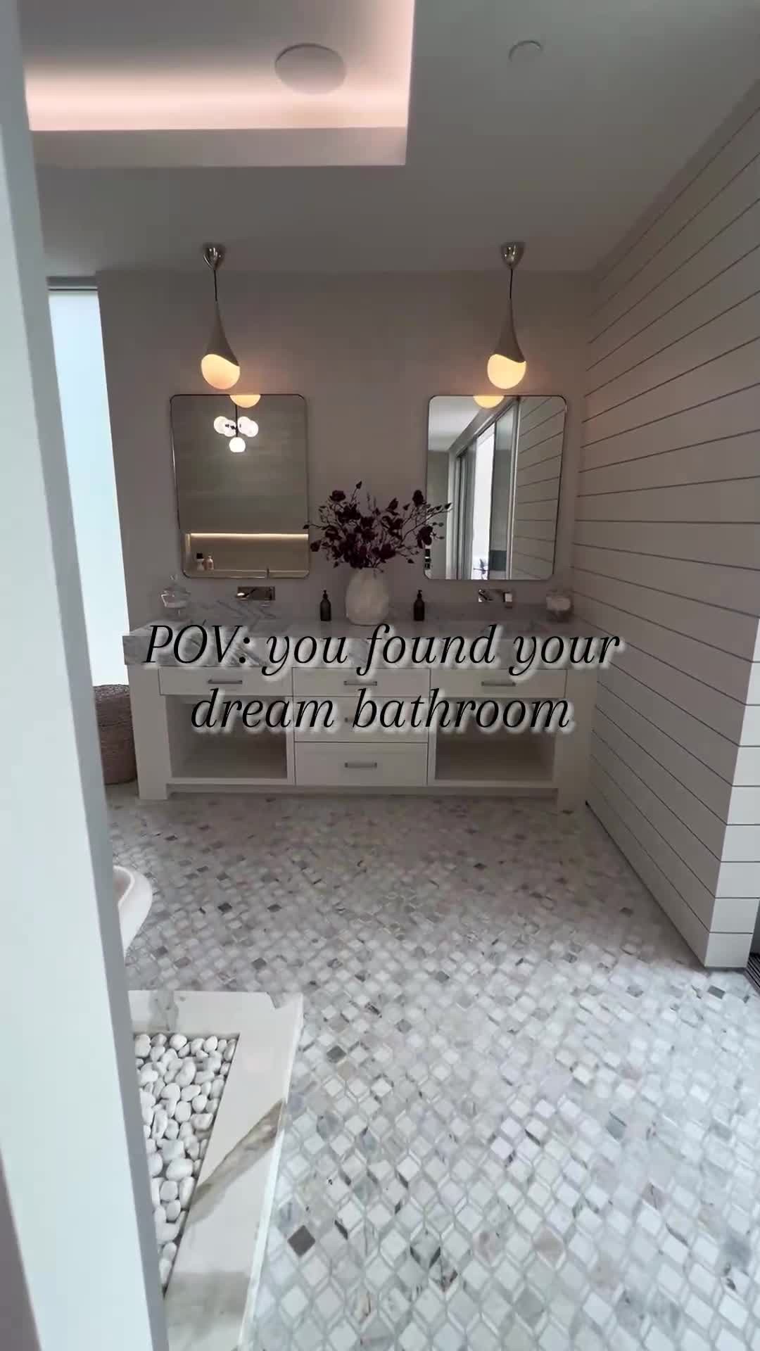 POV: You found your dream bathroom!🙌🛁 Do you need help...